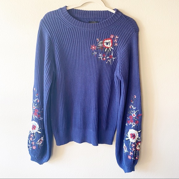 LUCKY BRAND Blue Floral Embroidered Sweater - Picture 3 of 8